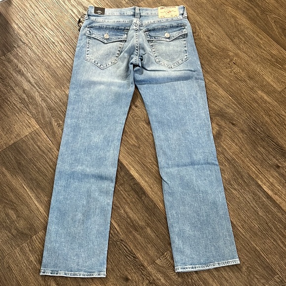 True Religion Ricky Size W33 Color Light Wash - Picture 2 of 4